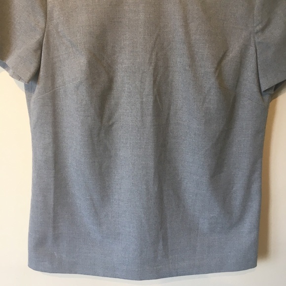 Banana republic size small gray neutral top. - Picture 5 of 10